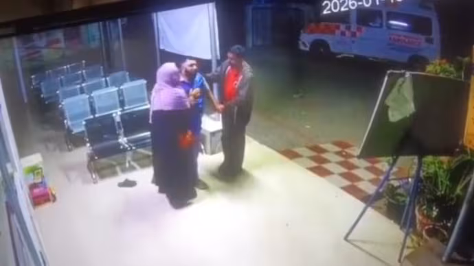 Kerala Govt Orders Probe Into Death of Man After Alleged Denial of Hospital Treatment 1 kerala health minister orders probe into alleged treatment denial death at thiruvananthapuram chc 262542393