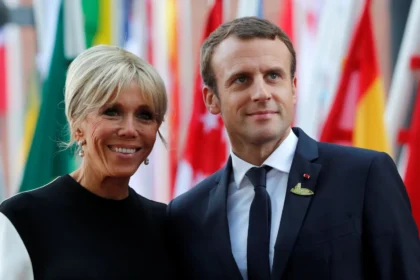 652675 emmanuel brigitte macron