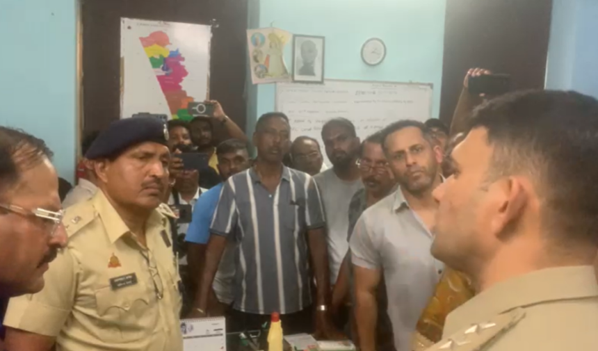 Colva Residents, MLAs Venzy Viegas and Warren Alemao Protest at Police Station, Demand Transfer of Colva PI 1 Screenshot 2026 02 10 154420