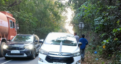 Bike Rider Injured After Alleged Collision with Karnataka Minister’s Convoy Vehicle at Karmalghat 1 Screenshot 2026 02 23 095522