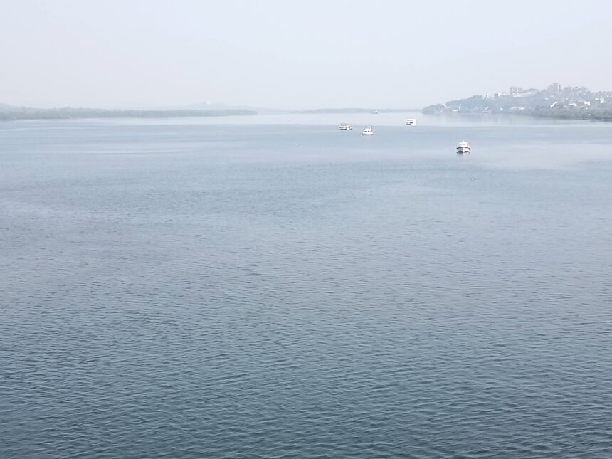 GOA ‘RECLAIMS CONTROL’ OVER ITS RIVERS 1 Smoothly flows the Mandovi river after Goa gains its jurisdiction through an MOU ar2