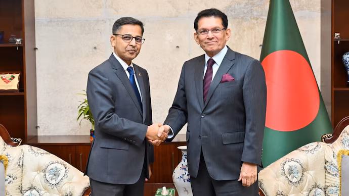 indian envoy calls on new bangladesh foreign minister discusses bilateral ties 22400434