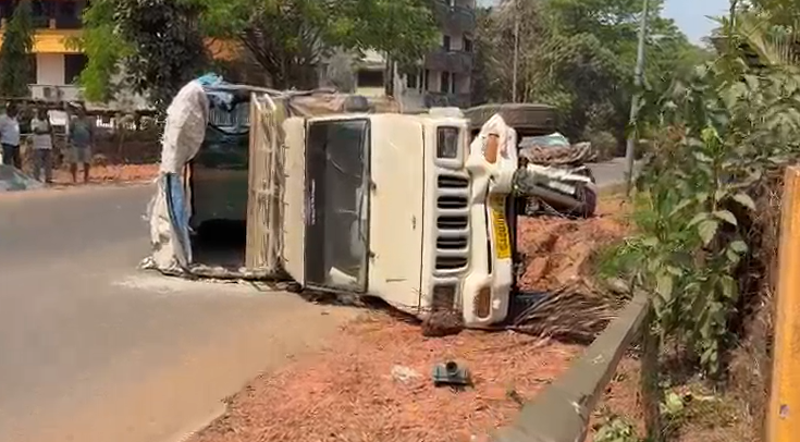 Car Collides With Camper at Kakumoddi-Curchorem; Drivers Injured 1 Screenshot 2026 03 08 144205