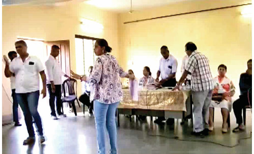 Heated Navelim gram sabha adjourned amid staff row 1 Screenshot 2026 03 09 083048