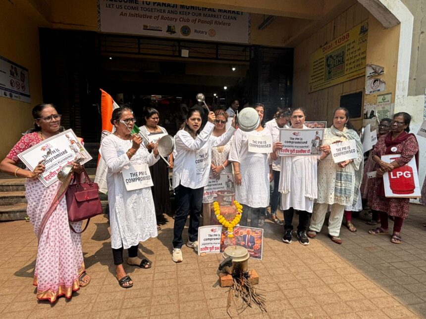 Mahila Congress Protests at Panaji Market Over LPG Shortage, Demands Immediate Government Action 1 WhatsApp Image 2026 03 14 at 11.52.01 AM