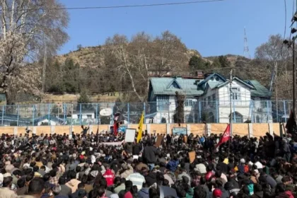 ud3h1h68 protest 625x300 01 March 26
