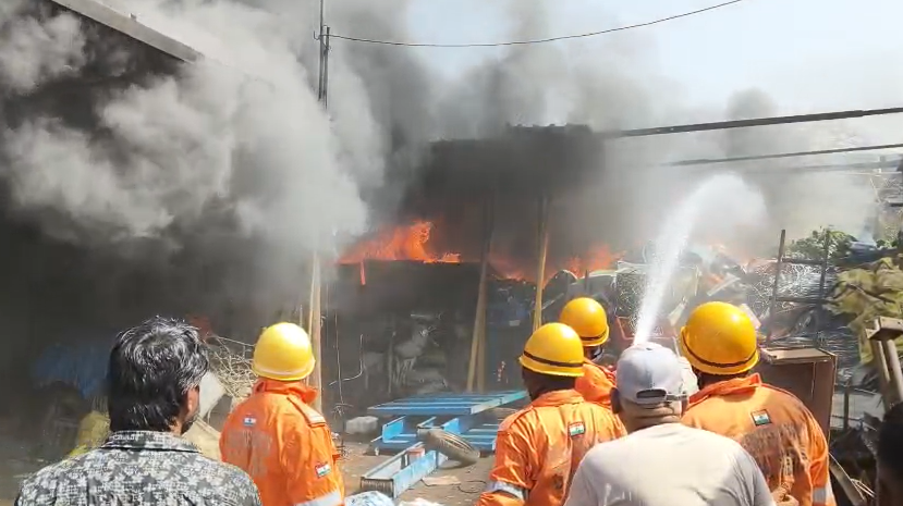 Major Fire Breaks Out at Scrapyard in Zuarinagar 1 Screenshot 2026 04 08 164238