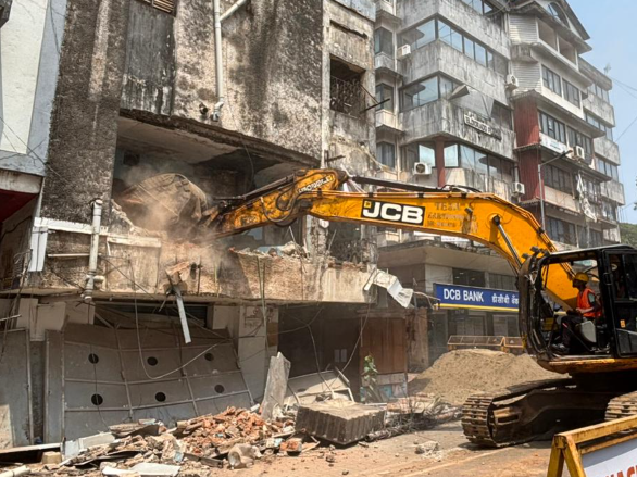 Demolition Begins in Panjim CCP Market Area, Old Structure Near El Dorado Complex Razed 1 Screenshot 2026 04 17 113603