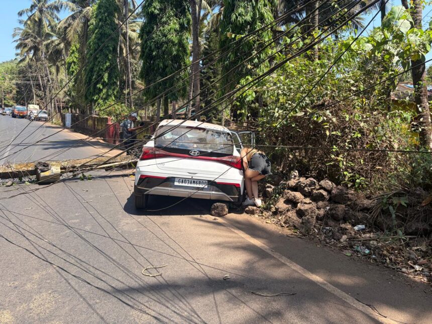 Update: Car Crashes Into Electric Pole in Siolim, Driver Flees 1 WhatsApp Image 2026 04 05 at 3.27.24 PM