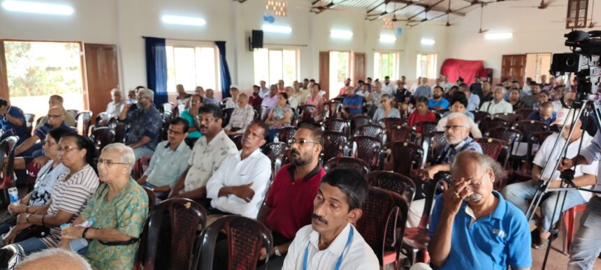 Aldona gram sabha erupts over roads, garbage, water crisis; strong opposition to playground conversion 1 WhatsApp Image 2026 04 19 at 9.18.17 PM