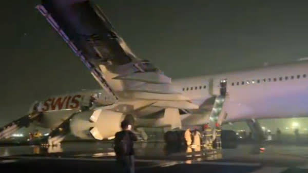 Swiss flight aborts take-off in Delhi after engine scare, passengers evacuated safely 1 images 55