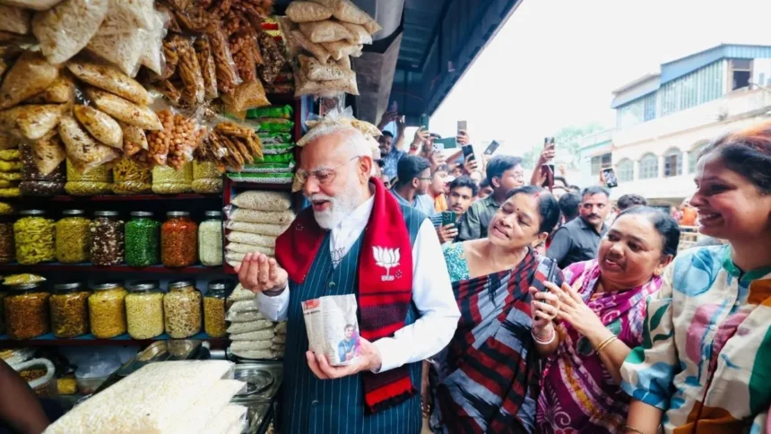 PM MODI WINDS DOWN BENGAL RALLY BLITZ WITH STREET-SIDE JHALMURI STOP, SHARES MOMENT WITH LOCALS 1 your paragraph text 2026 04 19t184147 1776604315