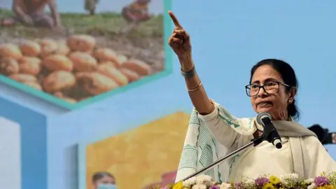 Has Mamata Finally Admitted Loss? Mamata Banerjee’s Updated X Bio Raises Questions 1 2beae8d0 4868 11f1 804a 9d85b054b34f.jpg 1