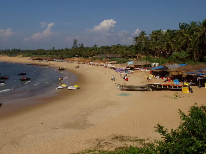 Heavy Rush at Calangute Beach Despite Rough Sea Conditions 1 58822661