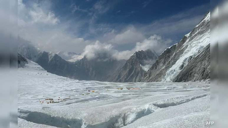 7aj08h6o mount everest