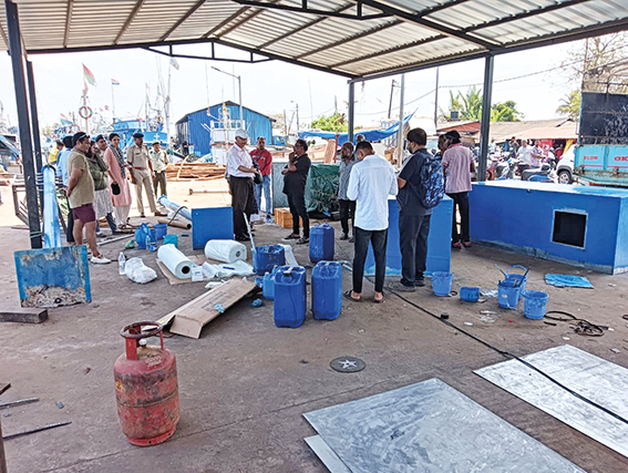 Authorities warn of action after fresh inspection at Cutbona jetty 1 cutbona2 2
