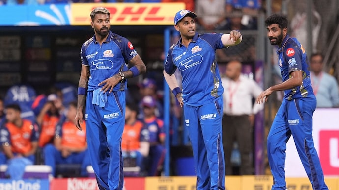 WILL HARDIK PANDYA AND SURYAKUMAR YADAV PLAY MI’S MUST-WIN GAME AGAINST RCB? 1 hardik pandya suryakumar yadav 090041707