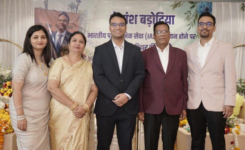 IIT Bombay Graduate Says ChatGPT Helped Him Explore UPSC Questions, Secures AIR 194 1 shreyansh barodiya1