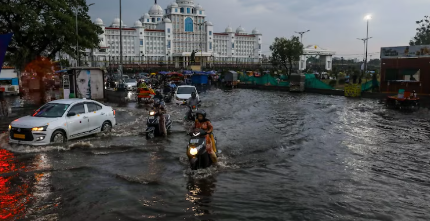 Two Electrocuted in Rainwater as Monsoon Rains Lash Hyderabad; Severe Traffic Disruptions Reported 1 Screenshot 2026 06 10 094644