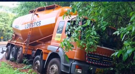 Empty Tanker Veers Off Road and Gets Stuck in Mud at Padi, Canacona; No Injuries Reported 1 Screenshot 2026 06 11 120402