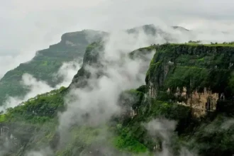 best place to visit in monsoon in Maharashtra