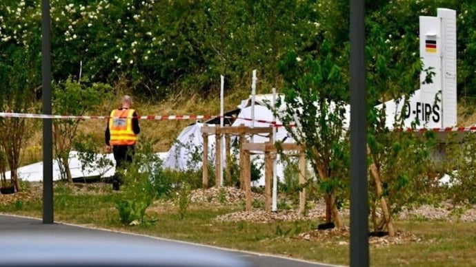 Eleven killed after parachuting school aircraft crashes in northeastern France 1 france plane crash 28470897