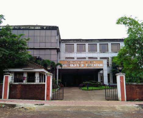 Goa Education Department Clarifies Raincoat, Uniform Rules Ahead of Monsoon 1 images 3 6