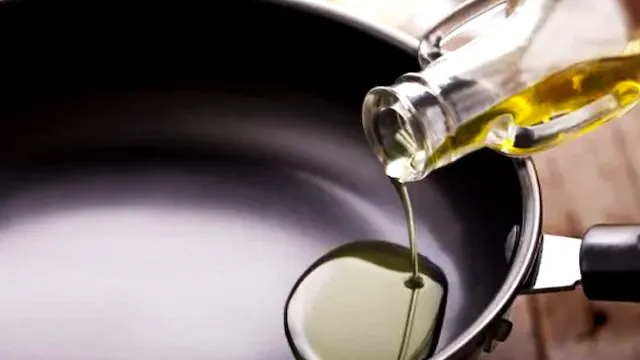 Best and worst cooking oils ranked by doctor, avocado oil scores 10 while refined sunflower gets zero 1 qj5fvf9o cooking