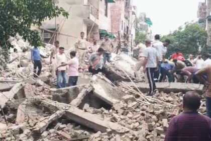 6a4e3c00dfbdf rohini building collapse 080059655 16x9 1