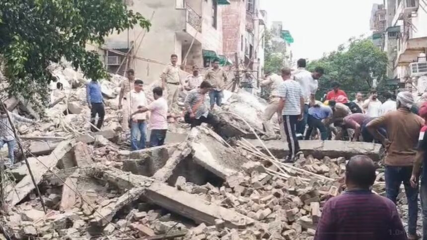 8 Feared Trapped After Building Collapse in Delhi's Rohini Amid Heavy Rain 1 6a4e3c00dfbdf rohini building collapse 080059655 16x9 1