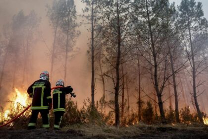 AFP 20260726 C3969BR v1 HighRes FranceEnvironmentClimateWeatherWildfire