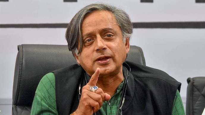 Shashi Tharoor quotes Munir Niazi's 'Hamesha der kar deta hoon' to take swipe at PM Modi over paper leak 1 congress mp shashi tharoor backtracks on his stance on keralas industrial growth 035649247