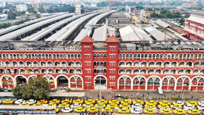 Howrah Railway Station's New Platform 24 To Open On July 27; Check Key Details 1 howrah station 1