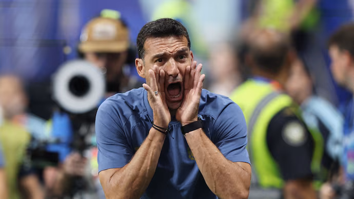 'Not New': Scaloni Hits Back at Allegations of FIFA Favouring Argentina 1 lionel scaloni 115444835