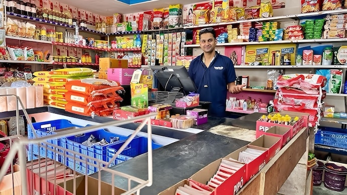 From IIT Bombay to grocery store, viral story of Vivek Sharma wins hearts 1 meet vivek sharma the iit bombay gold medallist who put family before a rs 29 crore us job image 055430868