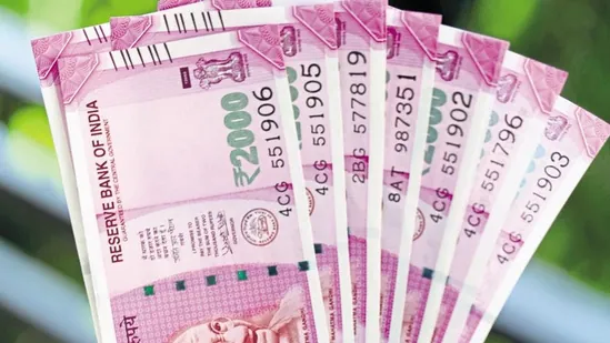 Have a ₹2,000 Note? Here's What You Need to Do Now 1 new indian 2000 rs currency note b27c999a 0f7a 11e9 9a6b 91d91ee16f0e 1684505139052