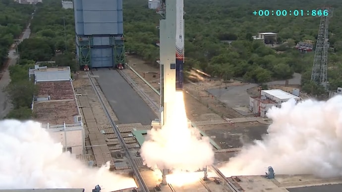 Skyroot Creates History as Vikram-1 Becomes India's First Private Orbital Rocket 1 skyroot launch 184001361