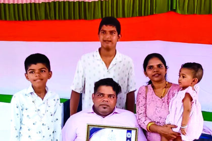 15 SGR Wheelchair cricket captain award pic