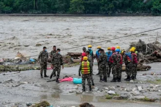 Nepal floods 4 V jpg 816x480 4g