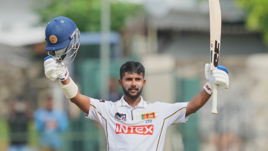 Sonal Dinusha’s Father Drove a Tuk-Tuk, But His Son Now Bats Like a Ferrari 1 Sonal