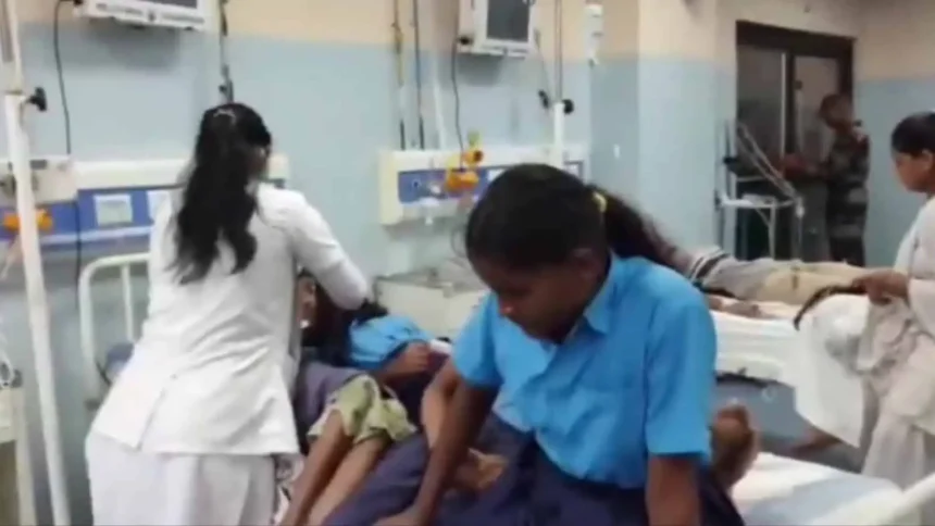 34 Students Hospitalised After Cook Allegedly Adds Detergent Instead of Salt in Bihar School's Mid-Day Meal 1 Students fall ill after detergent served in midday meal