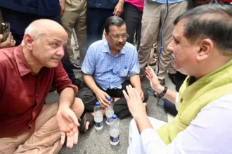 aap protest 1785832249080 1785832257571 d6d7ce00 9419 422c 9e41 3558daec9a93