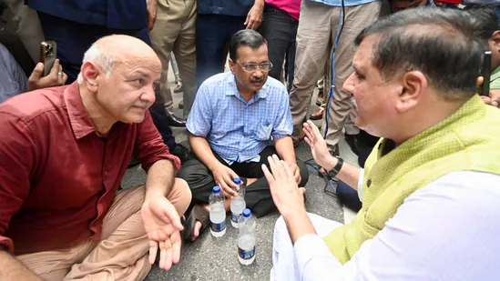 Kejriwal Leads E20 Protest March, Alleges Centre Bowing to US Pressure 1 aap protest 1785832249080 1785832257571 d6d7ce00 9419 422c 9e41 3558daec9a93