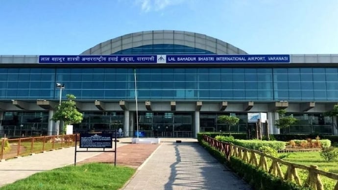 varanasi airport 161557148