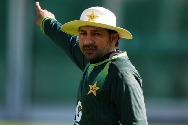 Britain Pakistan Cricket 11118