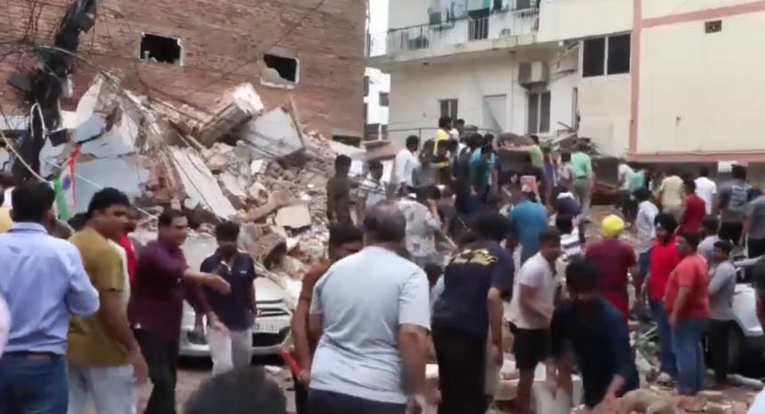Building Collapses In Delhi’s Satya Niketan, Several Feared Trapped 1 Screenshot 2026 09 06 143423