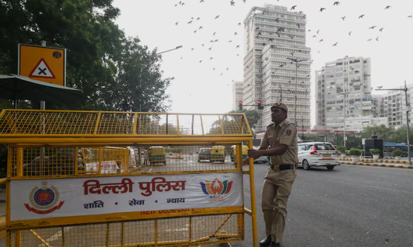 Delhi Student Allegedly Chased, Harassed and Pushed Off Scooter by Two Bikers Near Panchsheel Park 1 Screenshot 2026 09 23 101144