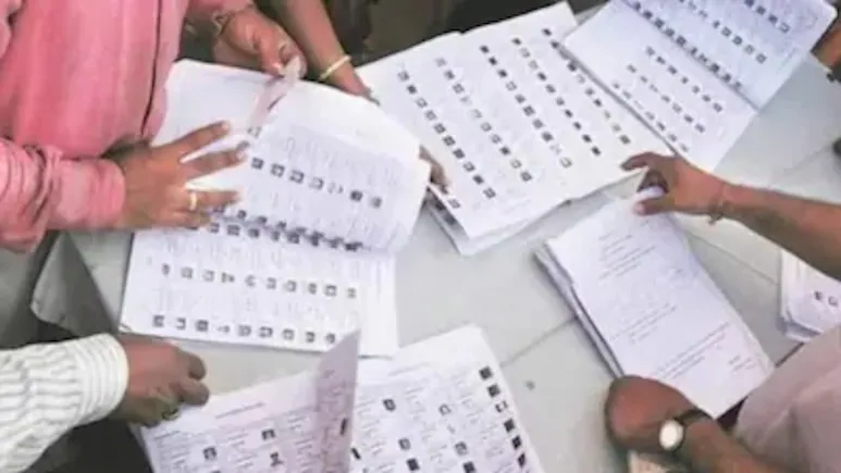 Supreme Court questions ECI over notices issued to Delhi voters during SIR 1 bm68v5as sir electoral