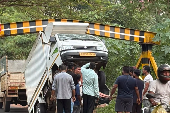 Locals Demand Action After Another Truck Collides with Siolim Height Restrictor 1 Screenshot 2026 10 02 204432